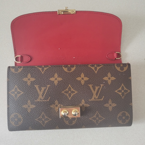 Louis Vuitton clutch - Picture 2 of 5